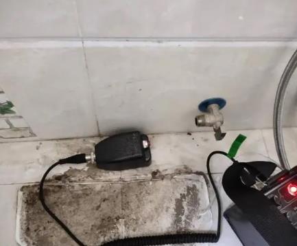 屯昌屋顶漏水维修公司分享下卫生间漏水的危害及解决方法
